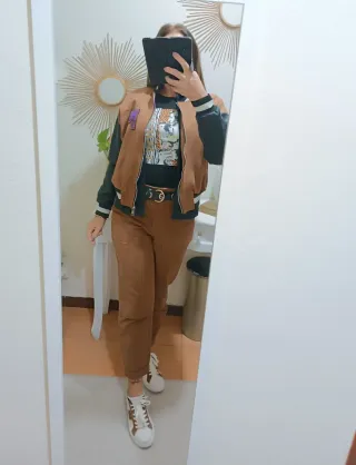 Pantaloni donna Bershka marrone