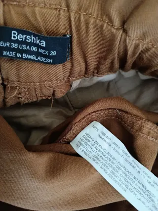 Pantaloni donna Bershka marrone