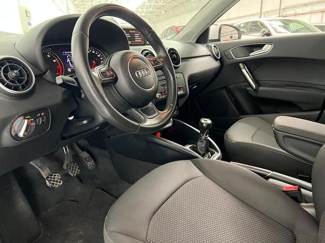 Audi A1 Sportback Ambition 1.2 TFSI 63 kW (86 CV)