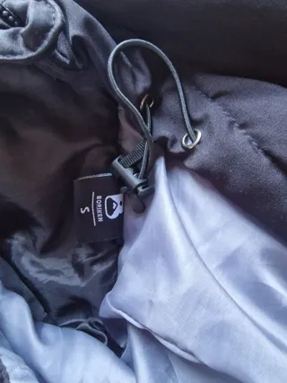 Cazadora acolchada mujer blanca y negra