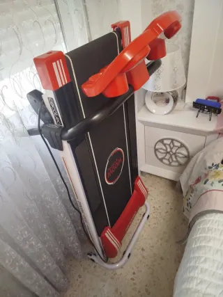 Tapis roulant Cecotec 1000W