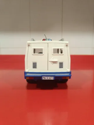 Playmobil Policía Coche y Figuras