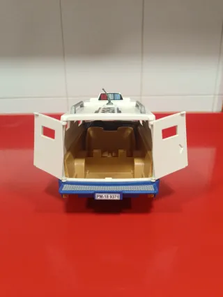 Playmobil Policía Coche y Figuras