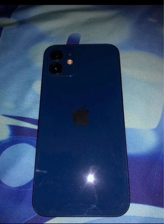 iPhone Apple 12 128 de beteria tiene un 78