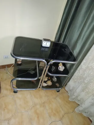 Mesa TV Cristal y Acero. DISPONIBLE HASTA 5F