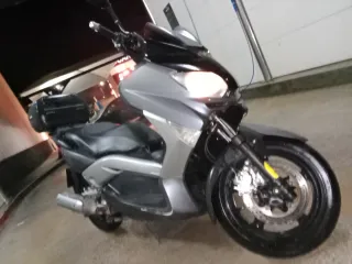 Yamaha XMAX 250, necesita rectificar cilindro