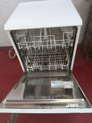 Lavavajillas Zanussi