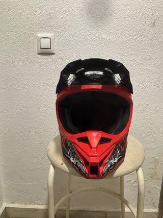 Casco Motocross ONEAL Diseño Iron Spirit