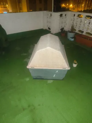 Caseta perro plástico duro