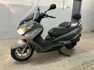 Suzuki Burgman 200 - 10.000 km