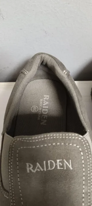 Zapatillas Raiden grises