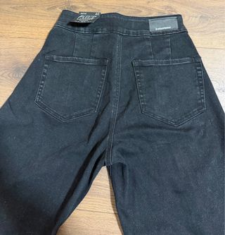 Pantalón Stradivarius botones negro T40