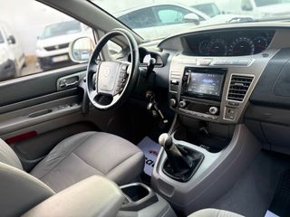 SsangYong Rodius 2014 full