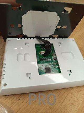 Termostato Inteligente T-storm WiFi