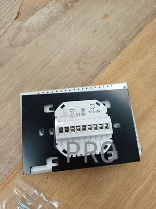 Termostato Inteligente T-storm WiFi