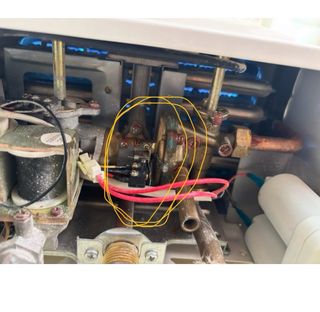 Calentador Gas Butano Cointra con tubo de chimenea