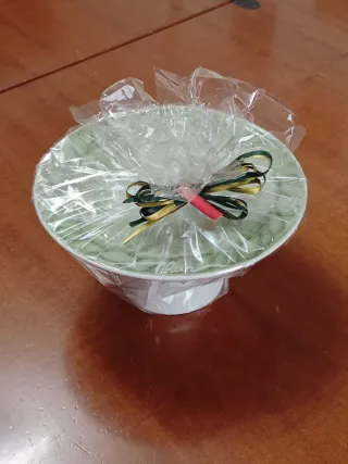 Alzatina verde in porcellana Thun