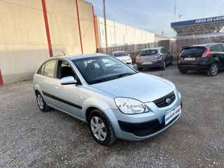 KIA Rio 2005 3999€