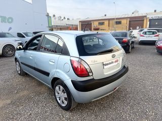 KIA Rio 2005 3999€
