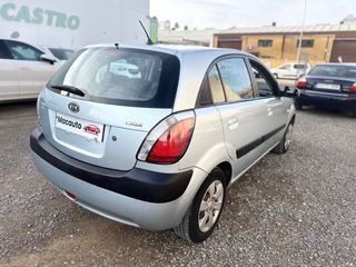 KIA Rio 2005 3999€