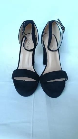 Sandali con tacco in camoscio