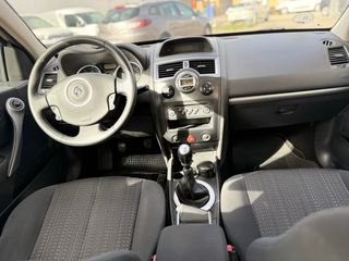 Renault Megane sedan 2008