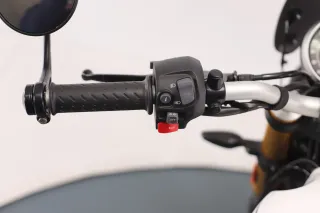 TRIUMPH SPEED 400 2025