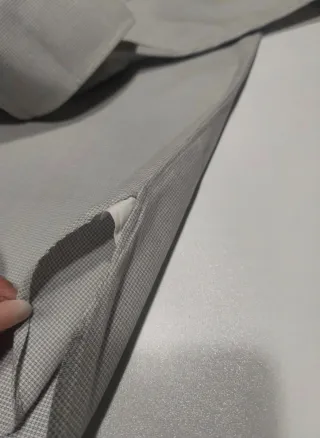 Camisa Ermenegildo Zegna, impecable.