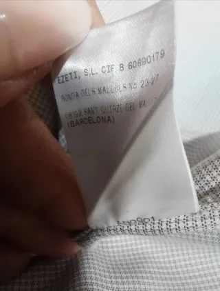 Camisa Ermenegildo Zegna, impecable.