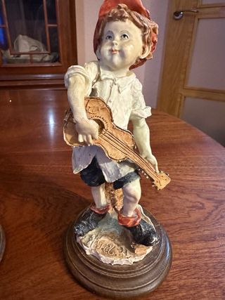 Figuras Giuseppe Armani Niños