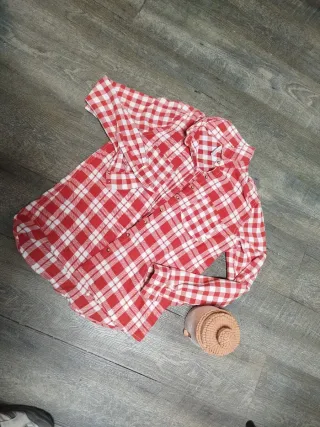 Camisa cuadros roja y blanca Talla S o talla 15 añ