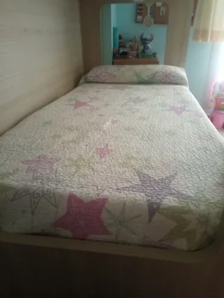 Litera con dos cajones y escalera