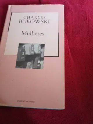 Livro "Mulheres" de Chatles Bukowski