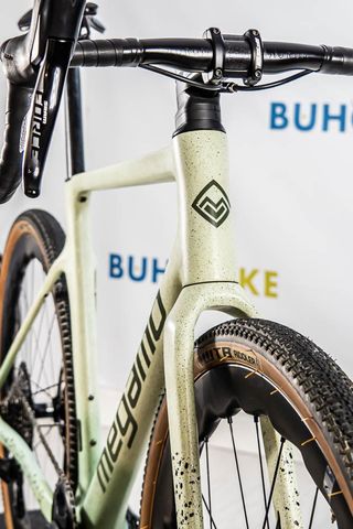 MEGAMO SILK 01 AXS T-L 2024 BICICLETA SEGUNDA MANO - Talla: L