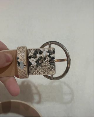 Cinturón Shein estampado serpiente plateado nuevo