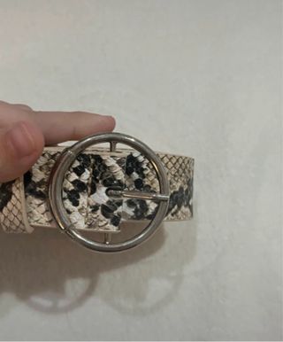 Cinturón Shein estampado serpiente plateado nuevo
