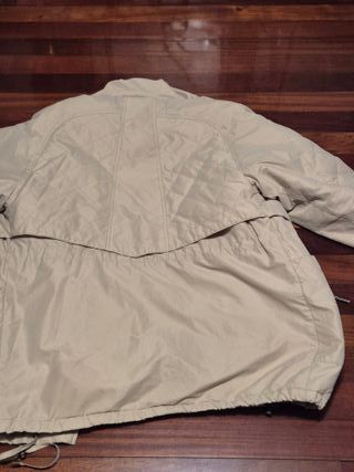 Parka mujer beige con forro estampado