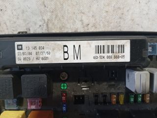 CAJA RELES / FUSIBLES OPEL ASTRA H BERLINA