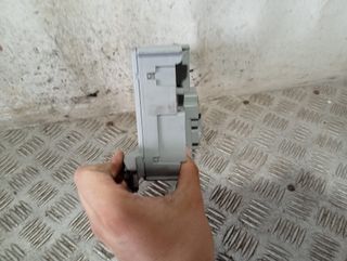 CAJA RELES / FUSIBLES OPEL COMBO D