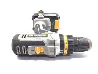 taladro a bateria titan tti886drs