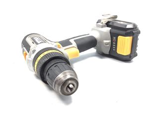 taladro a bateria titan tti886drs