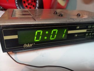 Radio despertador Oskar Sanyo vintage