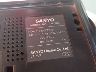 Radio despertador Oskar Sanyo vintage