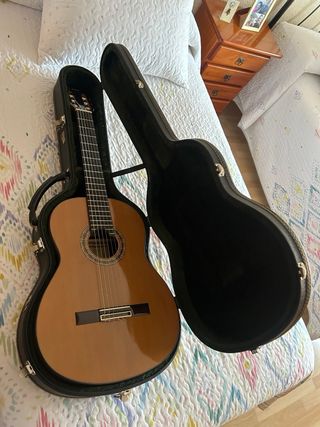 Guitarra Clásica Artesanal Tomás Leal