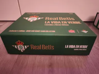 Caja coleccionista Real Betis + 161 cartas