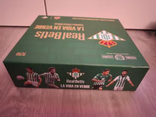 Caja coleccionista Real Betis + 161 cartas