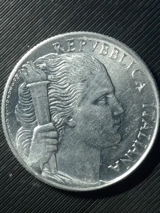 Moneta 5 Lire 1949 Uva R