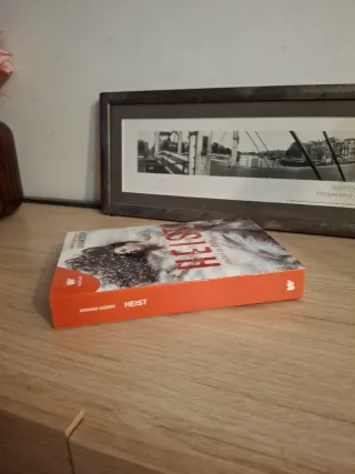 Heist: ¿Cazar o ser cazado? (Spanish Edition) (...