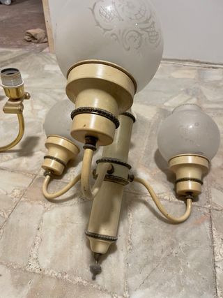 Lote 3 Lámparas de techo Vintage,una de mesita