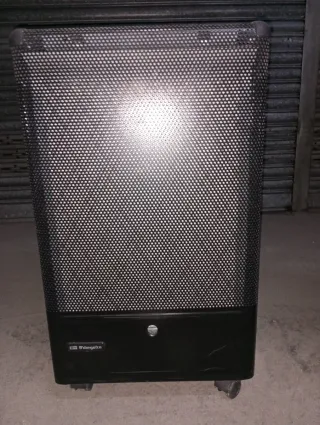 Estufa Orbegozo Negra y Plateada